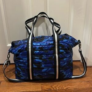 Think Royln Wingman tote